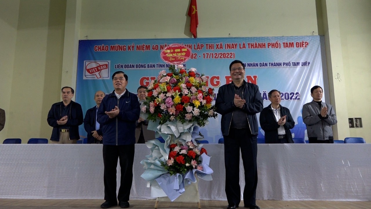 UBND Thành phố Tam Điệp phối hợp tổ chức Giải bóng bàn tay vợt xuất sắc tỉnh Ninh Bình năm 2022 chào mừng kỷ niệm 40 năm thành lập thị xã (nay là thành phố) Tam Điệp