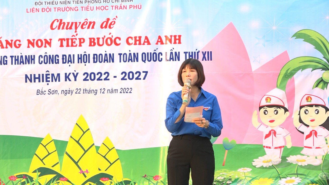Liên đội trường Tiểu học Trần Phú tổ chức buổi sinh hoạt truyền thống với chủ đề 