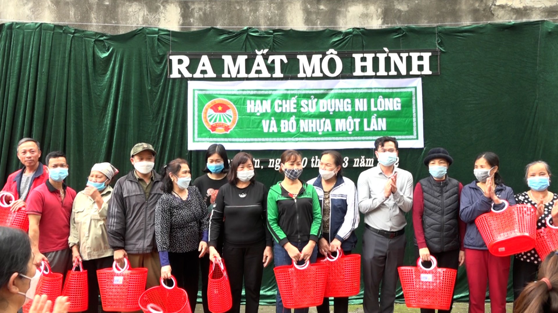Hội Nông dân phường Nam Sơn ra mắt mô hình hạn chế sử dụng túi nilon và đồ nhựa một lần