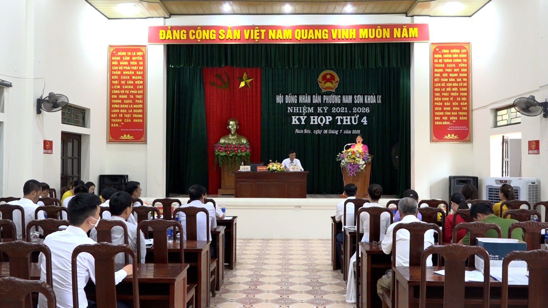 HĐND phường Nam Sơn khóa IX nhiệm kỳ 2021- 2026 đã tổ chức kỳ họp thứ IV
