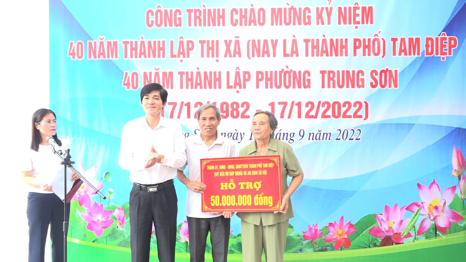 UBND Phường Trung Sơn tổ chức lễ khánh thành và bàn giao nhà ở cho hộ gia đình bà Nguyễn Thị Thợi