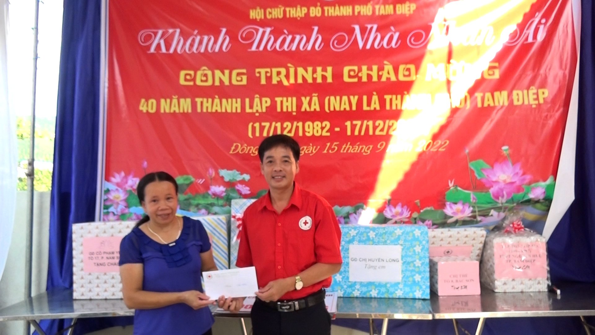 Khánh thành và bàn giao “Ngôi nhà nhân ái” cho hộ gia đình bà Vũ Thị Tân, thôn 4B, xã Đông Sơn