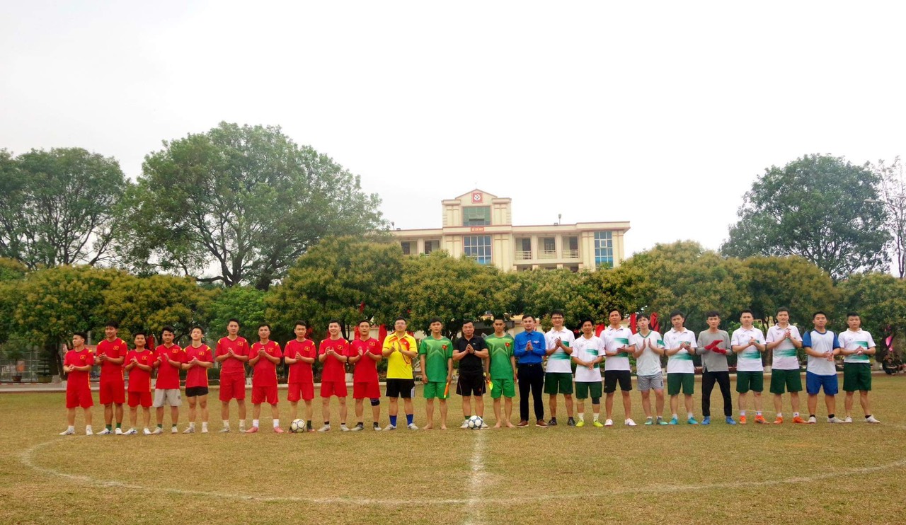Đoàn thanh niên Chi Đoàn cơ quan UBND thành phố giao lưu bóng đá chào mừng kỷ niệm 92 năm ngày thành lập Đoàn TNCS HCM (26/3/1931 – 26/3/2023)